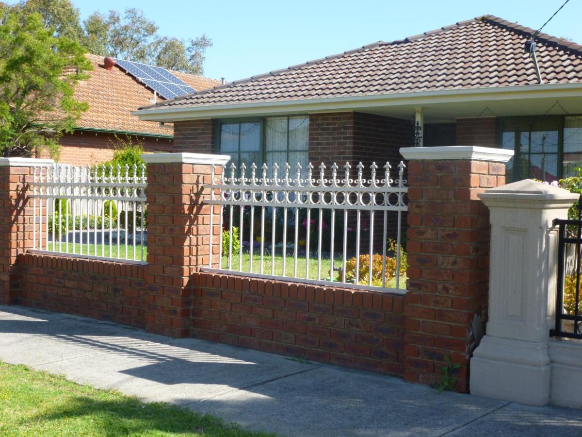 Effie Court Apartment Springvale South Exterior photo